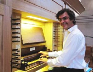 Laurent CARLE à l'orgue de Saint Pierre d'Albigny